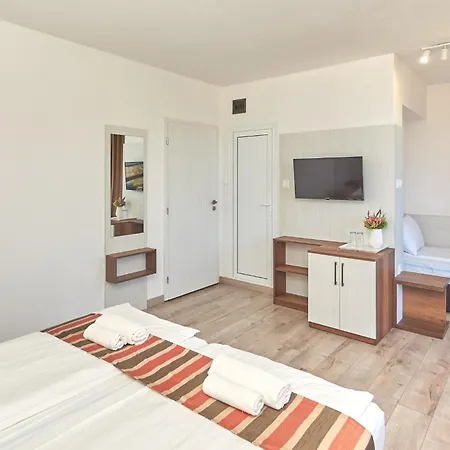 Relax Larrisa Daire Primorsko