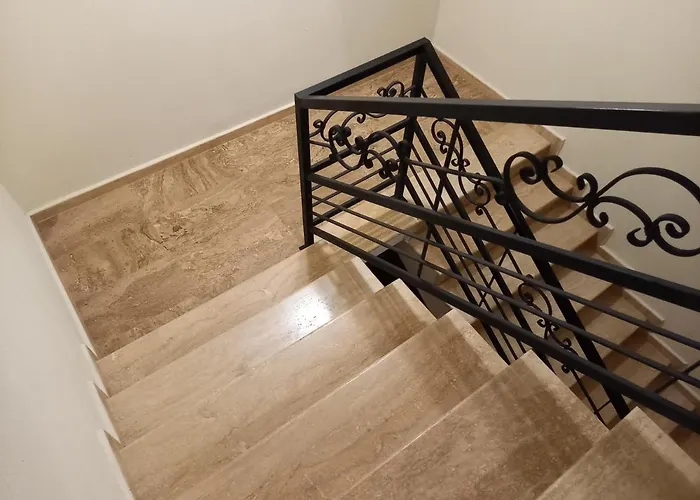 Relax Larrisa Lejlighed *