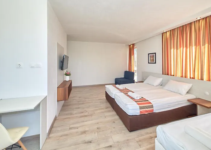 Relax Larrisa * Primorsko